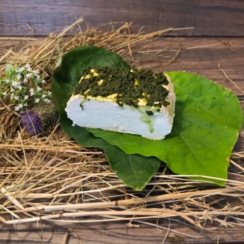 ser-kozi-fromage-wedzony-czosnek-niedzwiedzi-250g-yagi-na-drewnie